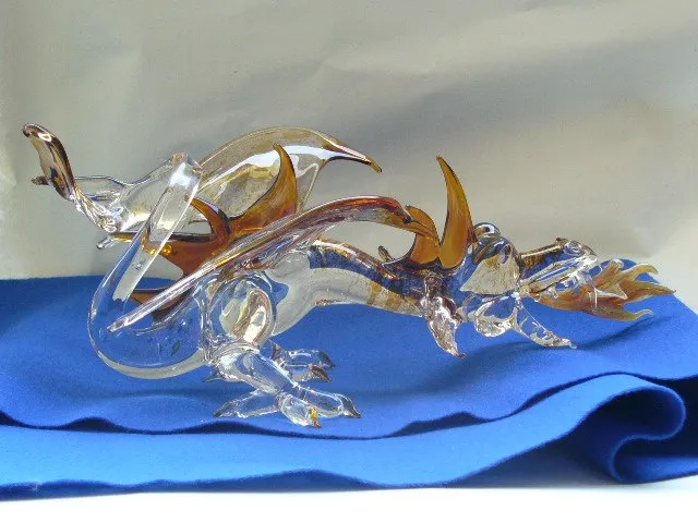 Glass sculpture: Amber Dragon — view 4