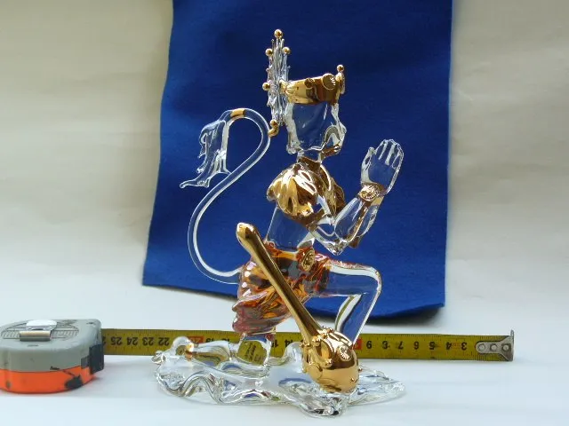 Skleněná plastika: Hanuman — pohled 4