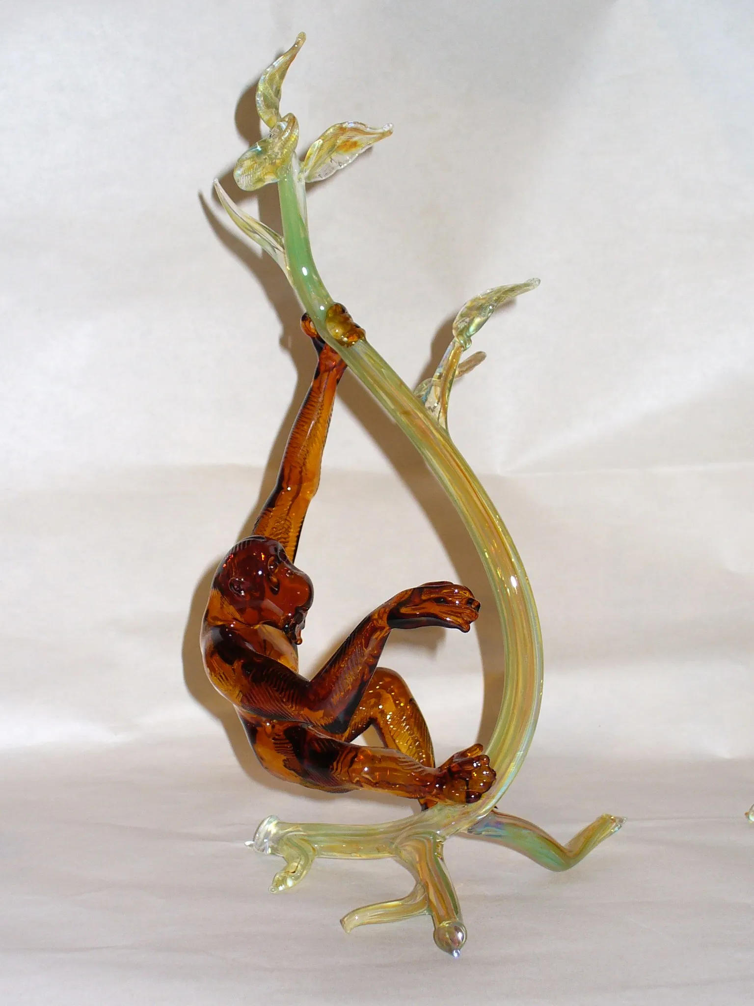 Glass sculpture: Monkey Hanging from the Vine