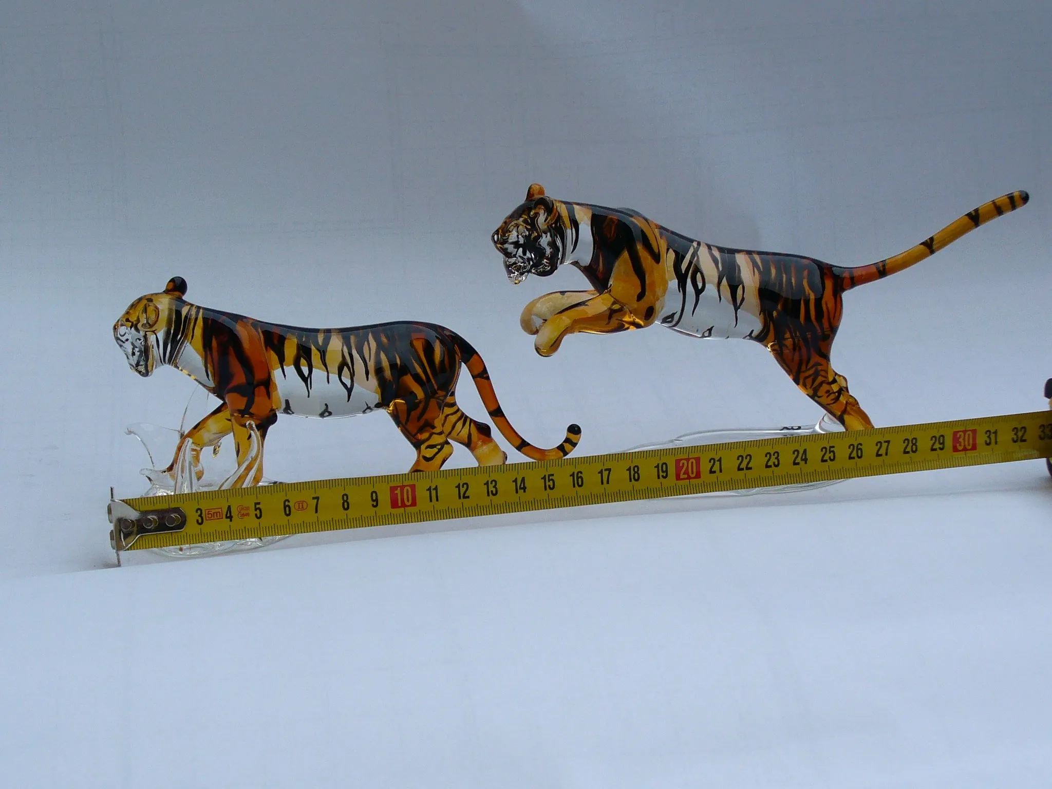 Glass sculpture: Two Tigers — view 2